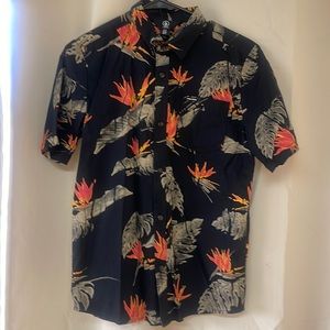 Boys Aloha Shirt XL Volcom